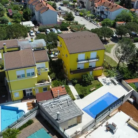 Appartement Mery Pula