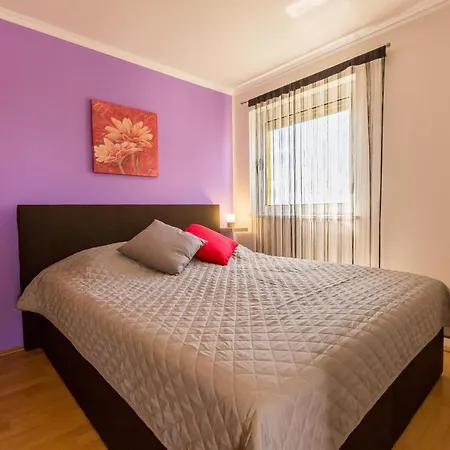 Mery Apartmán Pula